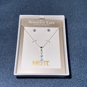 Cubic Zirconia Earring and Necklace Set